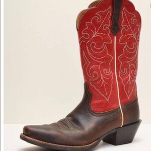 Women’s ariat cowgirl boots